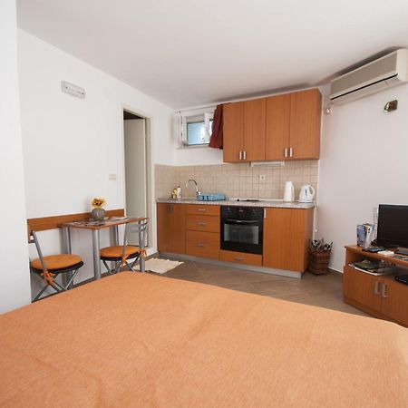 Studio And Room Lena ドゥブロブニク 部屋 写真